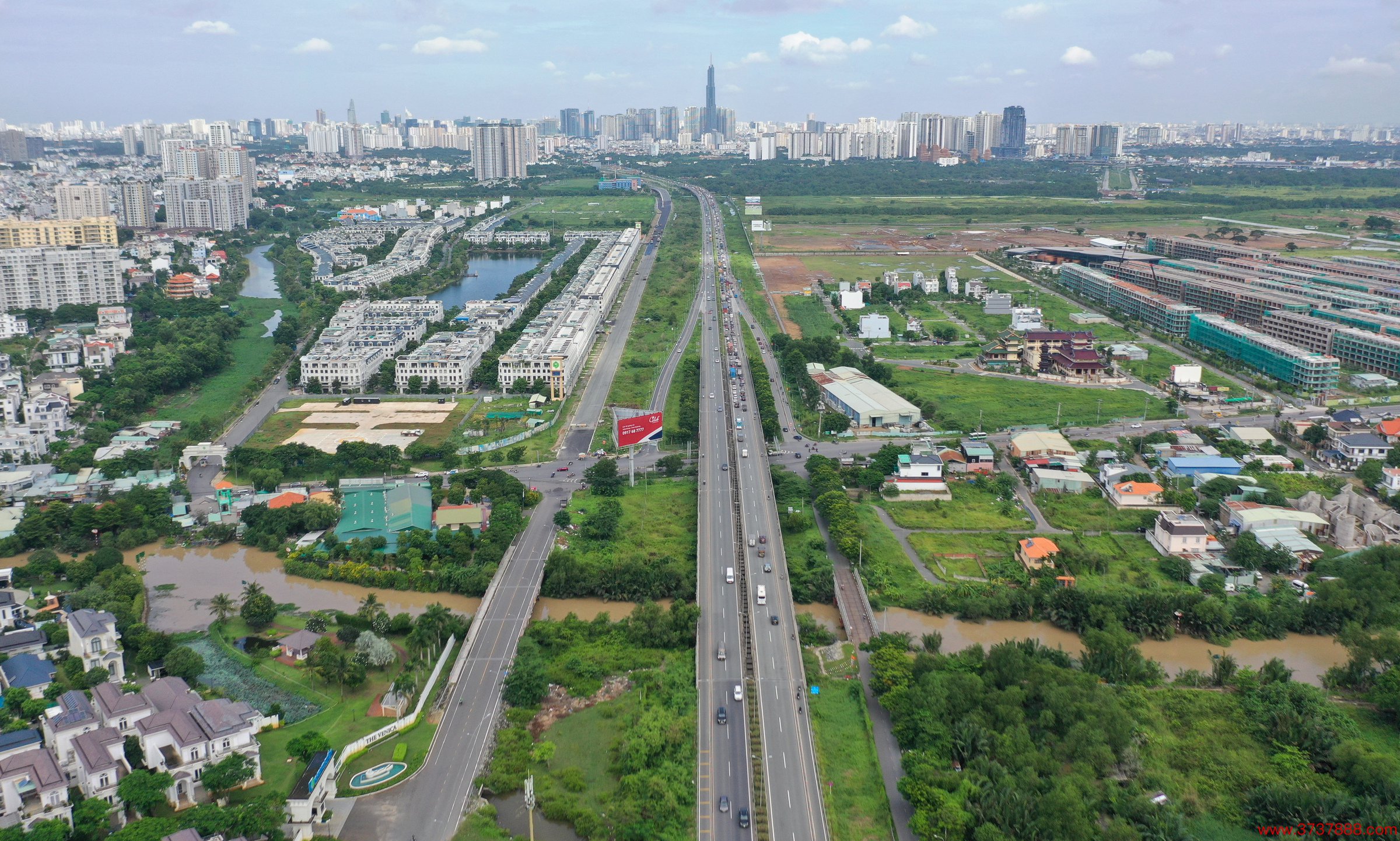 Đường cao tốc TP HCM - Long Thành - Dầu Giây， đoạn qua TP Thủ Đức， TP HCM， tháng 7/2023. Ảnh: Quỳnh Trần